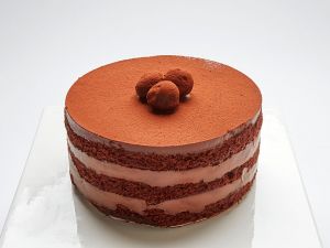 Chocolate Toffee Crunch Cake